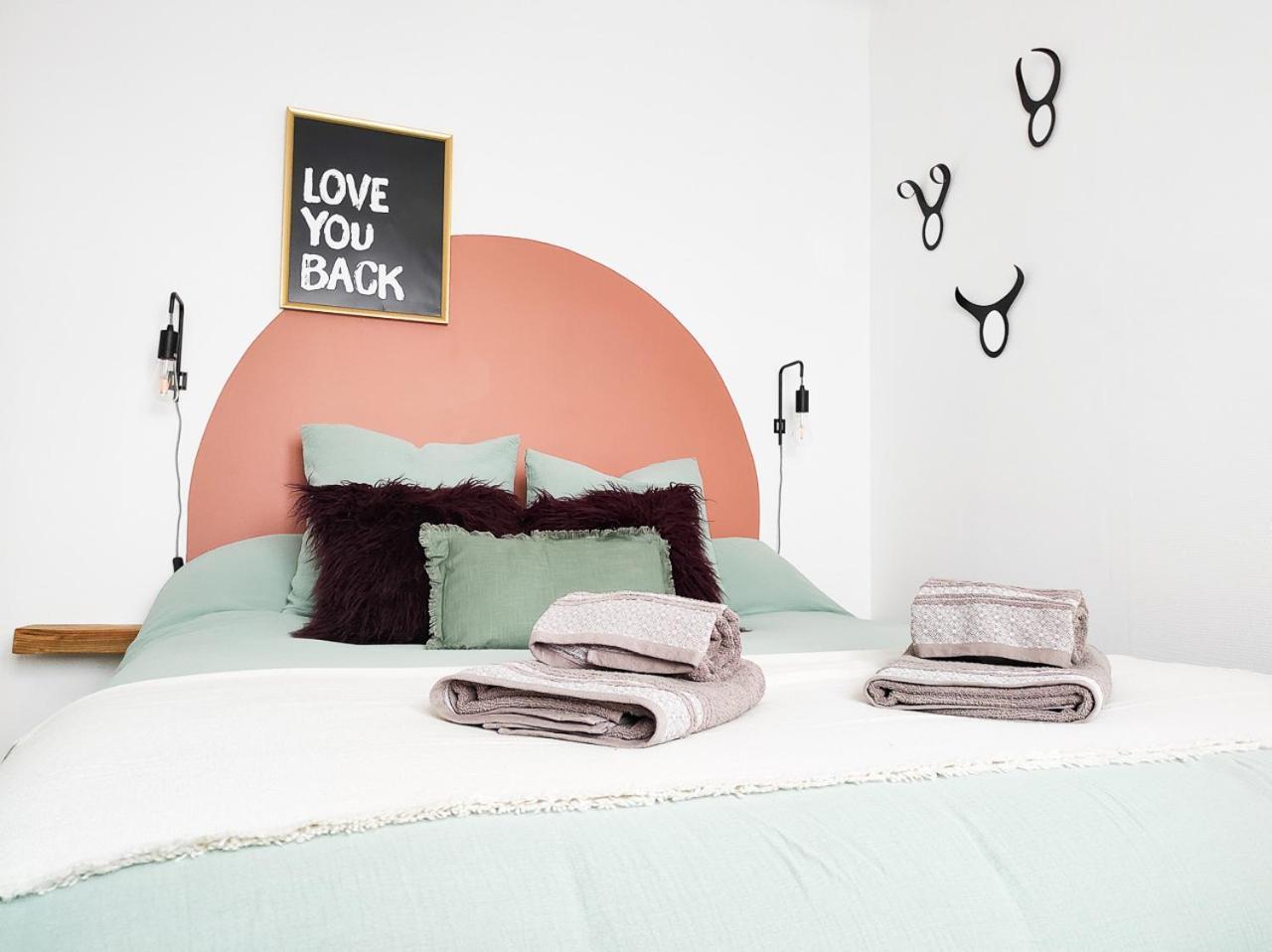 Le Cosy Valcros, Design Et Confort Aix-en-Provence Bagian luar foto